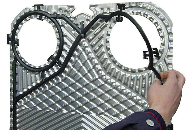 板式換熱器膠墊為什么會(huì )老化？該如何處理？